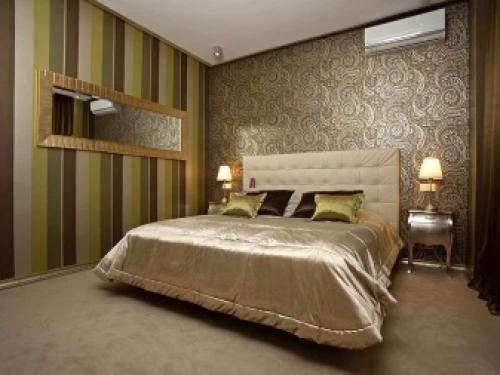 Какие обои выбрать в спальню: выбор цвета и материала 54