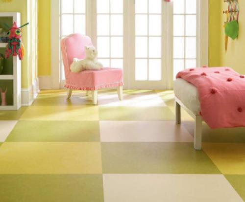 Что лучше ламинат или линолеум в спальне. Что лучше: ламинат или линолеум в спальню. Вреден ли линолеум, если постелить его в спальне, и какие виды этого материала существуют