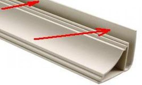 Как клеить пластиковые потолочные плинтуса. Описание рабочего процесса