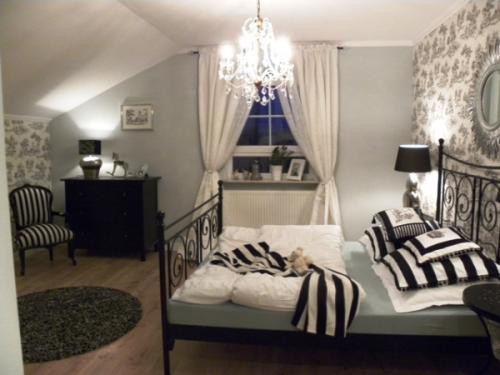 Как выбрать обои для спальни. Типы обоев для спальни