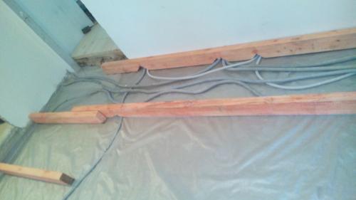 Деревянный пол своими руками в квартире. Деревянный пол в квартире? Вы серьезно (бюджетное решение, которое выглядит дорого)