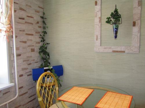 Какие обои выбрать для кухни. Виды обоев для кухни