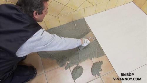 Можно ли клеить мозаику на старую плитку. Можно ли вообще класть новую плитку на старую?