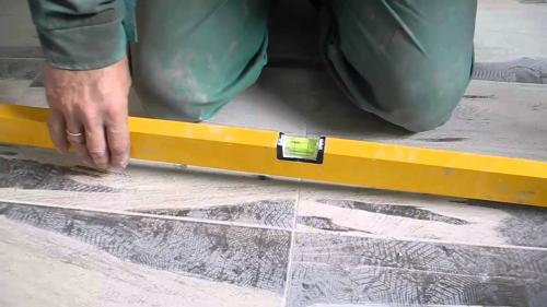 Как правильно положить плитку в туалете. Подготовка поверхности