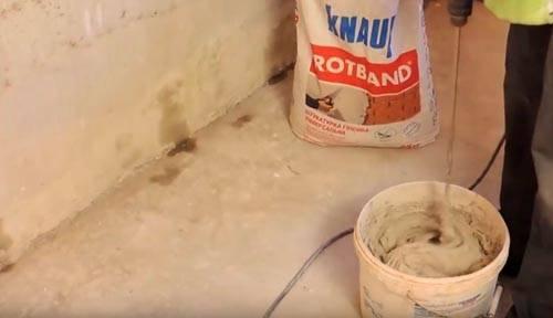 Штукатурка стен. В чем отличия штукатурки стен своими руками по маякам: видео с профессиональными комментариями