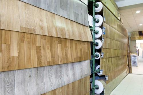 Какие бывают виды линолеума. Виды линолеума в зависимости от структуры 01