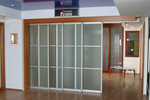 Монтаж купе дверей межкомнатных. Варианты монтажа межкомнатной двери