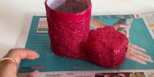 Новогодние украшения.  Сапожок из пластиковой бутылки