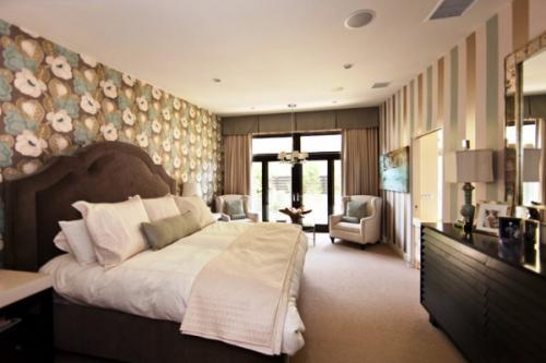 Как поклеить обои двух видов в спальне. Подготовка к поклейке