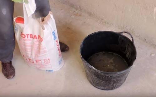 Штукатурка стен. В чем отличия штукатурки стен своими руками по маякам: видео с профессиональными комментариями