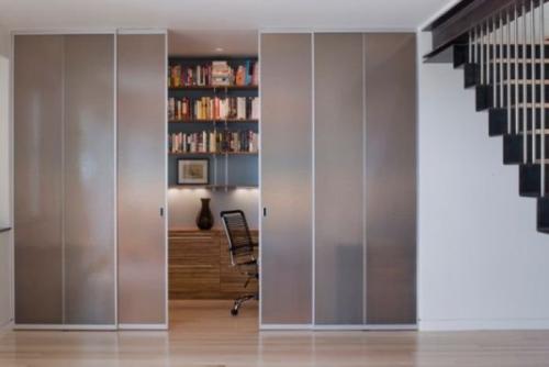 Установка дверей на роликах. Как сделать двери на роликах своими руками