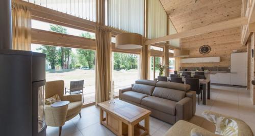 Отделка стен своими руками дешево. Реечные