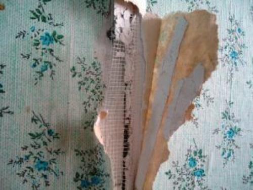 Как клеить бумажные обои на старые обои. Соблюдение норм и критериев