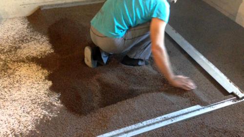 Сухая стяжка недостатки. Плюсы и минусы сухой стяжки пола: для каких отделочных материалов такой вид основы подойдет больше всего?