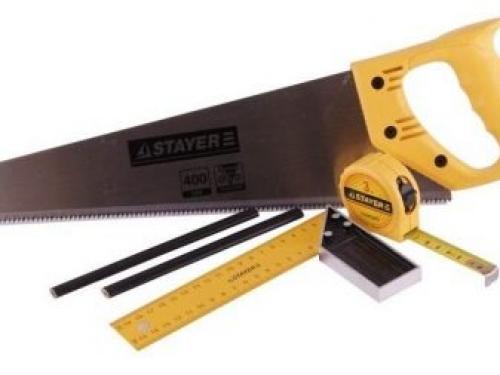 Как клеить плинтуса на потолок. Как клеить потолочный плинтус шпаклёвкой 27