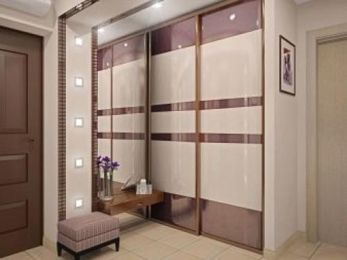 Как сделать дверь купе. Из чего выбираем 02