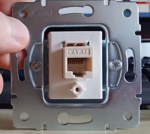 Как подключить витую пару к розетке. Подготовка к установке сетевой розетки 08