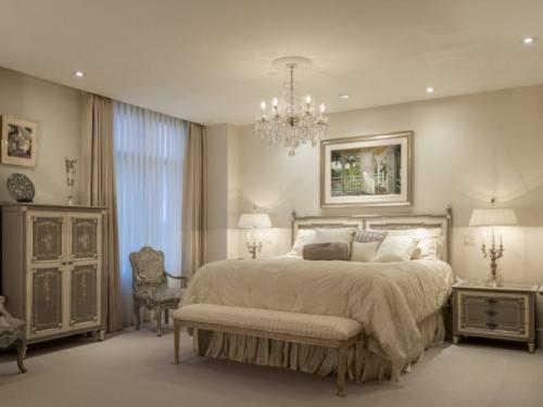 Виды натяжных потолков для спальни. Виды натяжного потолка