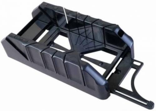 Как вырезать наружный угол потолочного плинтуса с стуслом. Как вырезать угол потолочного плинтуса с помощью стусла