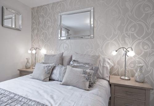 Серый цвет в спальне. Плюсы и минусы серых обоев в спальне