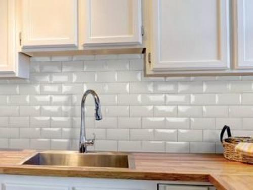 Как класть плитку на стену фартук. Как выложить фартук-плитку на кухне за 3 этапа