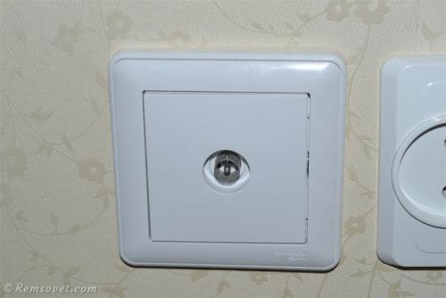 Подключение интернет розетки Schneider sedna. Подключение ТВ-розетки Schneider