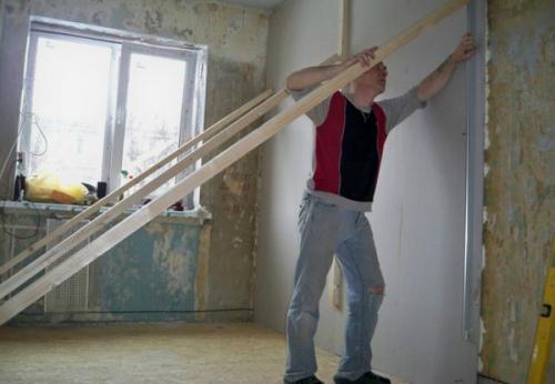 Монтаж гипсокартона на стену с профилем. Как обшить стены гипсокартоном 05 Монтаж гипсокартона на стену с профилем. Как обшить стены гипсокартоном 05