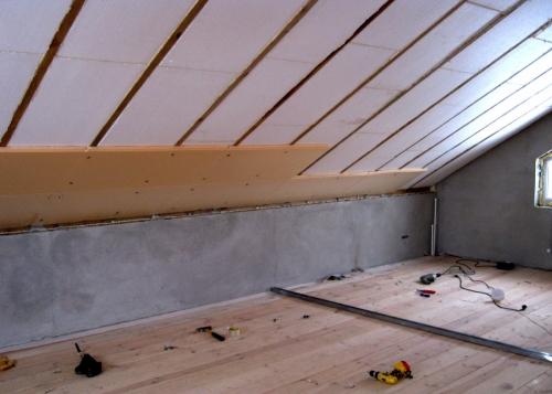 Утепление чердака пенопластом. Технико-эксплуатационные особенности теплоизоляционных материалов для чердака