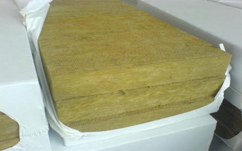 Чем утеплить потолок на чердаке. Выбор утеплителя