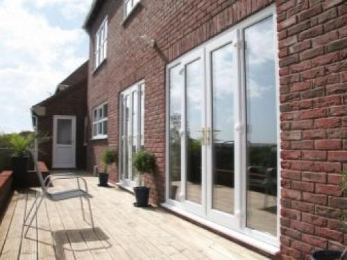 Естественная вентиляция в частном доме. Устройство естественной вентиляции в частном доме 07