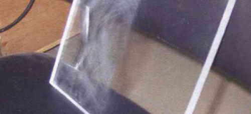 Как отполировать торец оргстекла. Как отполировать оргстекло с помощью обычного фена