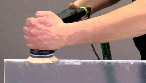 Как отполировать торец оргстекла. Как отполировать оргстекло с помощью обычного фена