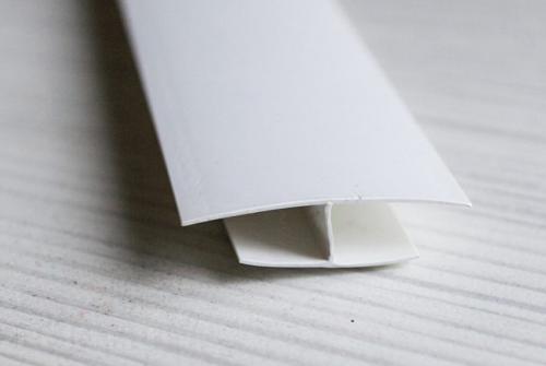 Как установить последнюю панель ПВХ на потолок. Как крепить панель ПВХ к потолку и стене: предварительные расчеты 29