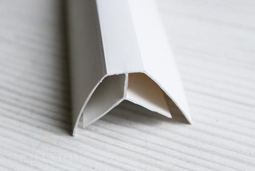 Как установить последнюю панель ПВХ на потолок. Как крепить панель ПВХ к потолку и стене: предварительные расчеты 27