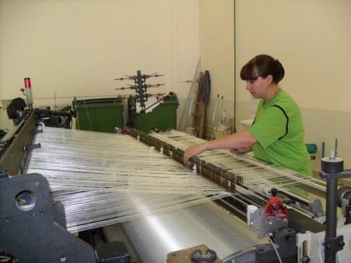 Чем покрыть стеклообои. Стеклообои —, что это такое и как с ними работать?