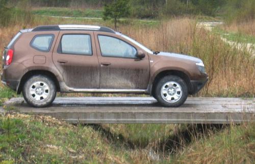 Въезд на участок с уклоном. Как сделать въезд на участок — этапы обустройства заезда, а также установление подпорных стенок! (фото и видео)