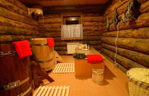 Мойка в бане интерьер. Работа со стенами в помывочной