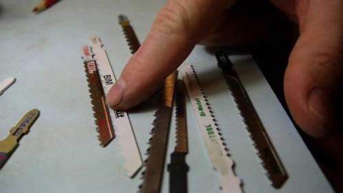 Выпиливание лобзиком для детей. Что такое лобзик: общее описание