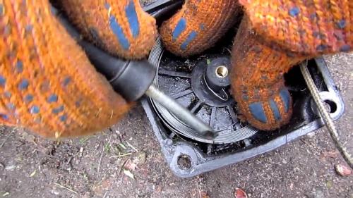 Как отремонтировать бензокосу своими руками. Как отремонтировать бензокосу, если не заводится мотор