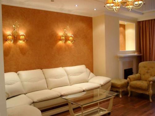 Внутренняя отделка стен в доме. Отделка стен в доме: обзор лучших материалов и технологий. 90 фото вариантов дизайна стен в частном доме