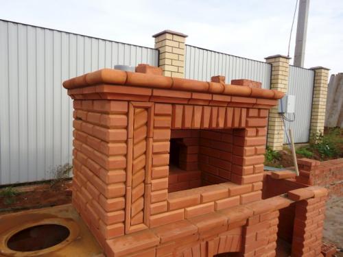 Кладка барбекю своими руками. Барбекю из кирпича своими руками пошаговая инструкция для домашнего умельца (фото + видео)