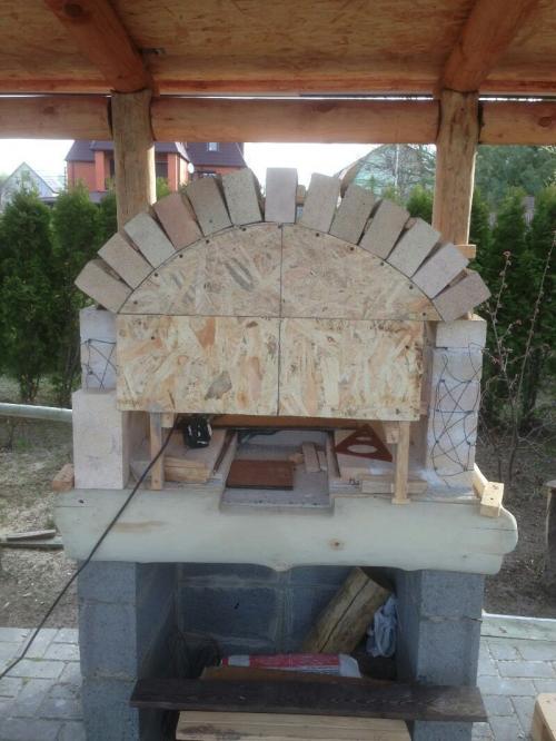 Уличное барбекю своими руками. Барбекю из кирпича своими руками — секреты мастера, как сделать уличный комплекс мангал и печь-барбекю из кирпича самостоятельно! (фото и видео)