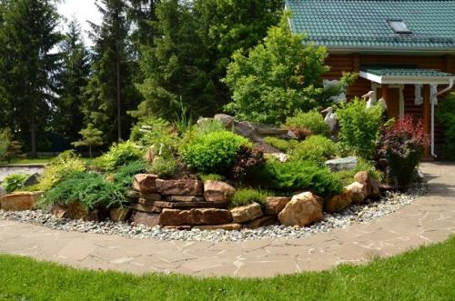 Как оформить большую клумбу. Красивые клумбы — варианты оформления, правила организации, выбор места, советы новичкам + 99 фото 35