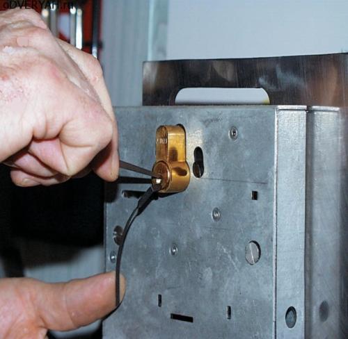 Заедает кодовый замок. Виды и причины поломок замка и их устранение своими руками, вскрытие входной двери