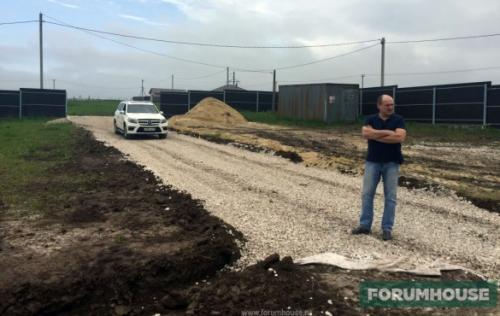 Заезд на участок ниже дороги. Строительство подъездной дороги с использованием геотекстиля