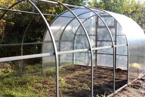 Накрываем теплицу поликарбонатом. Выбор поликарбоната  