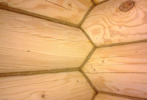 Замазка для швов сруба в бане. Как заделать щели между бревнами в бане