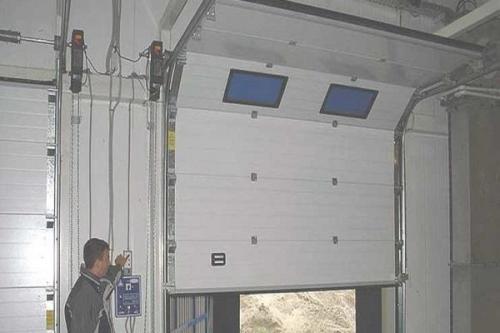 Регулировка секционных ворот своими руками. Пошаговая инструкция по монтажу и настройке секционных ворот Дорхан своими руками