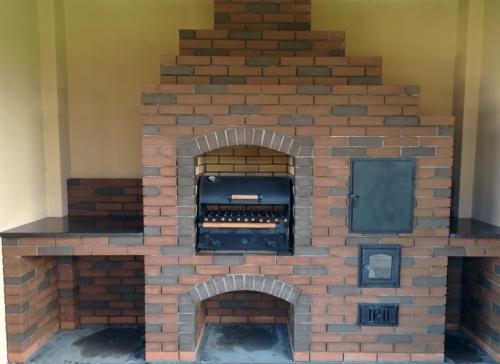 Сделать барбекю из кирпича своими руками. Мангал из кирпича своими руками: 110 фото, чертежи, схемы и советы, как построить самые простые проекты