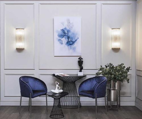 Как создать уютный и стильный интерьер с использованием синих и голубых оттенков 15 Как создать уютный и стильный интерьер с использованием синих и голубых оттенков 15